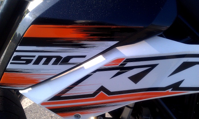 KTM 690 SMC in Prova