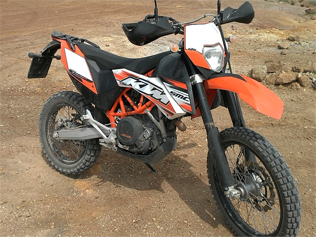 KTM 690R in prova